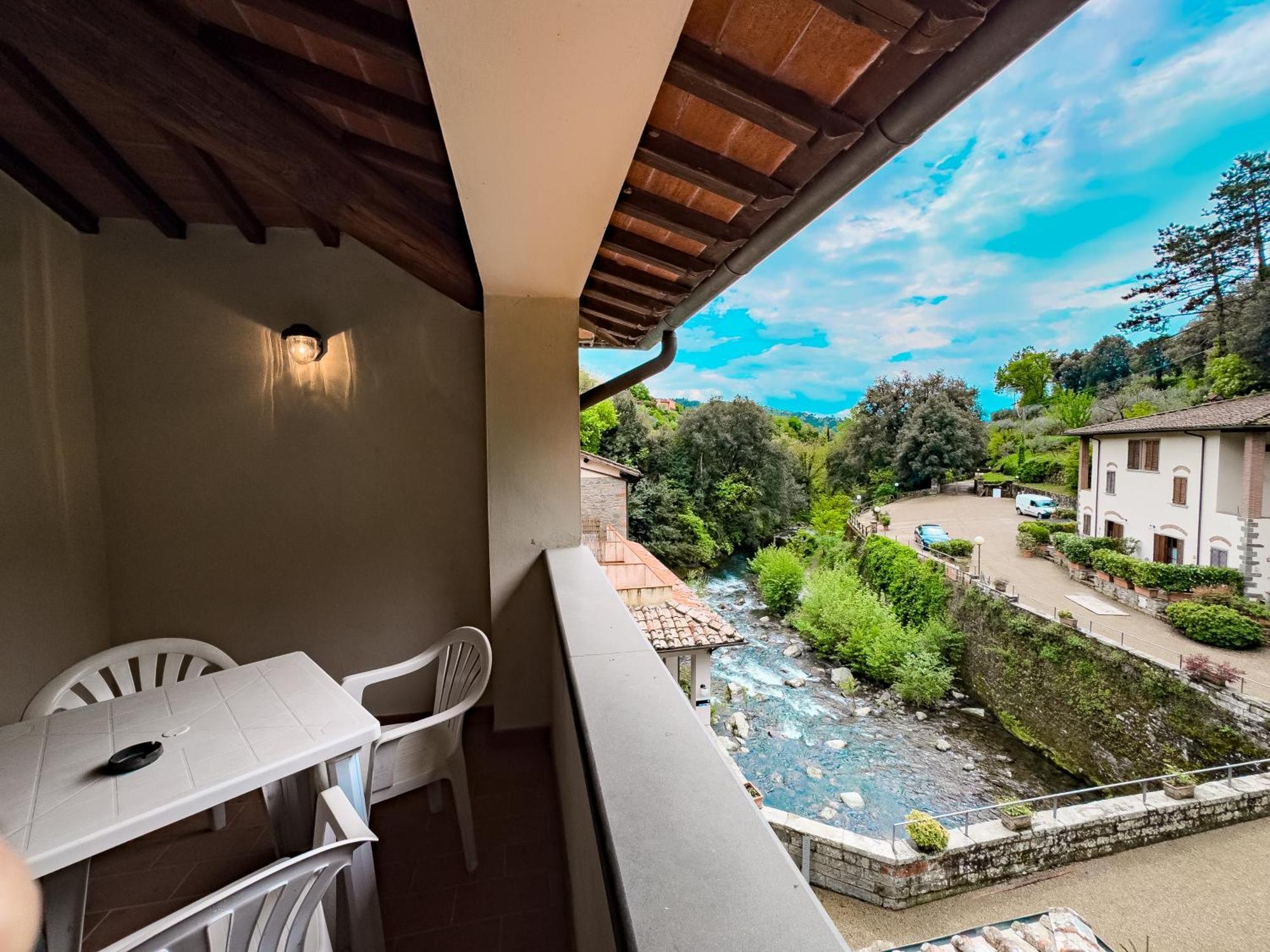 La Ferriera Exclusive Resort - Pool & Waterfall 罗洛·丘芬纳 外观 照片