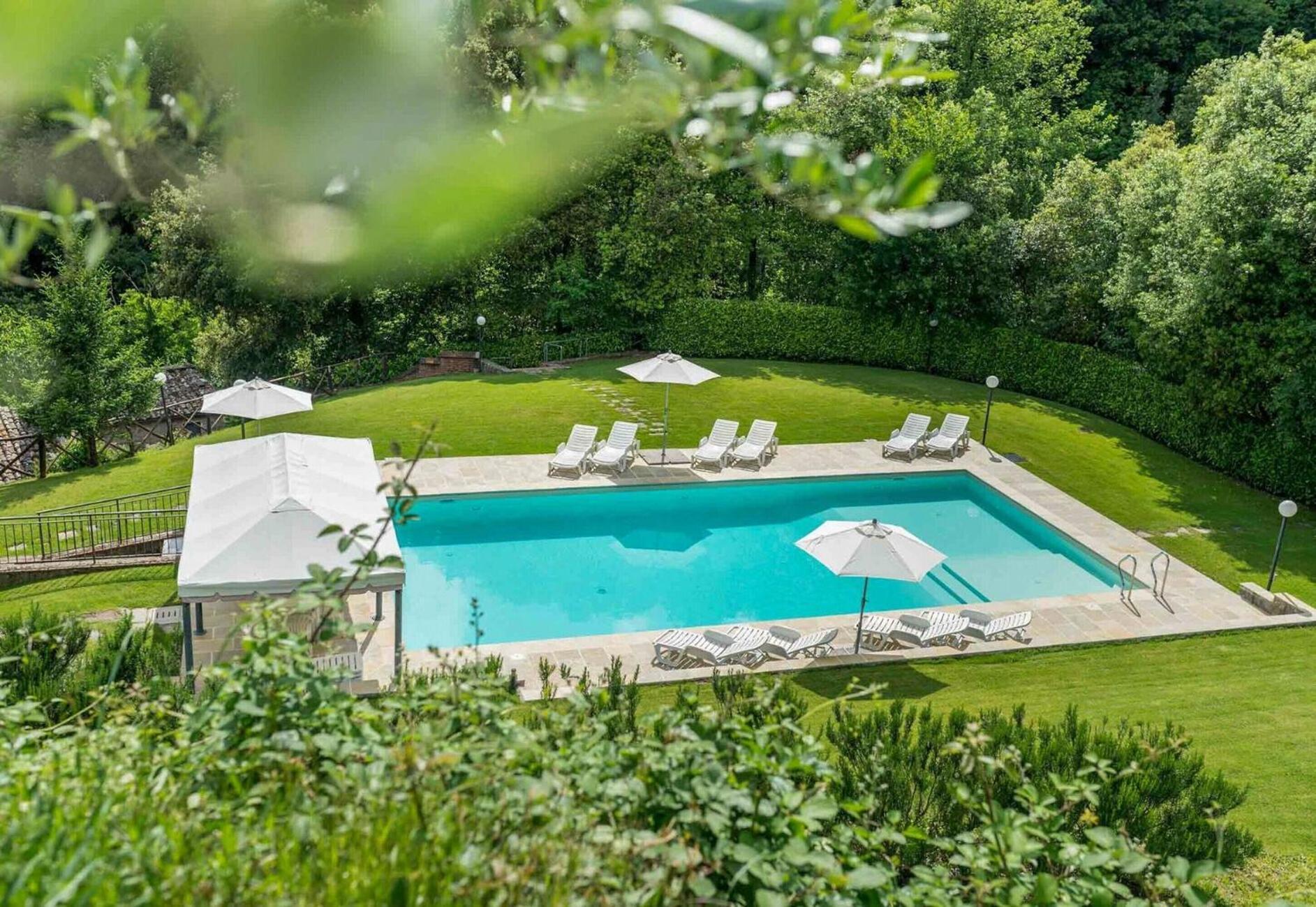 La Ferriera Exclusive Resort - Pool & Waterfall 罗洛·丘芬纳 外观 照片