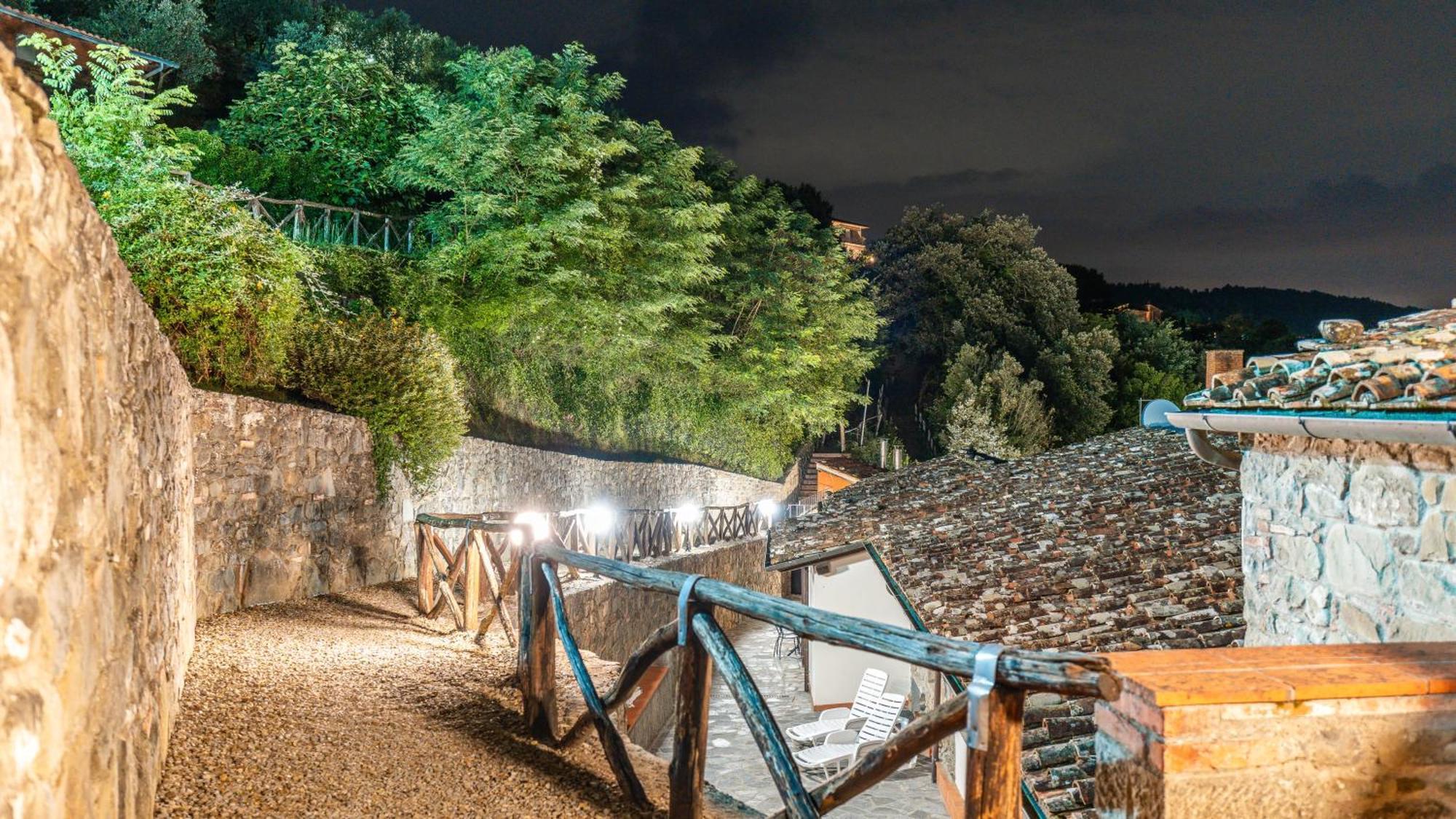 La Ferriera Exclusive Resort - Pool & Waterfall 罗洛·丘芬纳 外观 照片